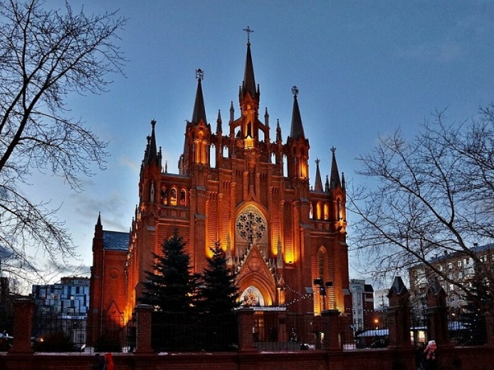 "Венская опера" в огнях и блеске вечерней МОСКВЫ + органный концерт в католическом костеле