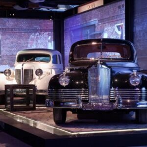 "Экскурсия для школьников в гараж особого назначения”