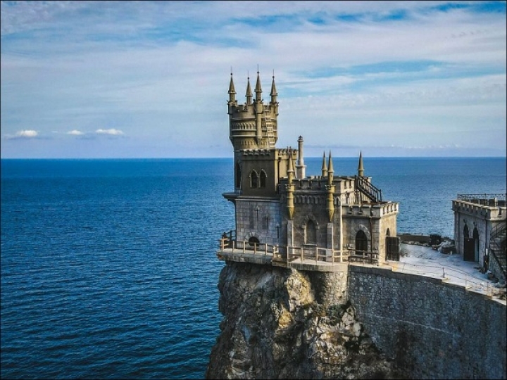 «КРЫМСКИЙ РОМАНТИК на 8 марта»